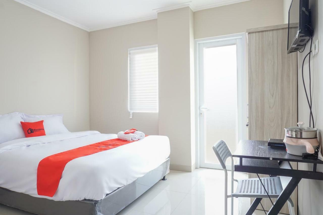 Residences by RedDoorz near MT Haryono - Minimum Stay 7 Days Dżakarta Zewnętrze zdjęcie