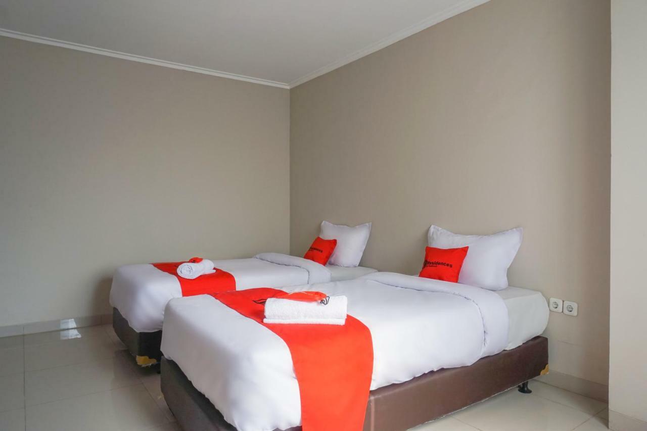 Residences by RedDoorz near MT Haryono - Minimum Stay 7 Days Dżakarta Zewnętrze zdjęcie